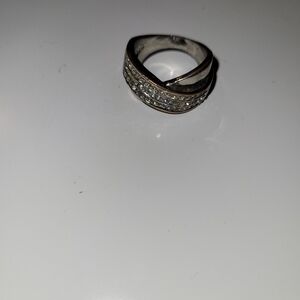 Elegant Silver Ring with Crystal Accents
